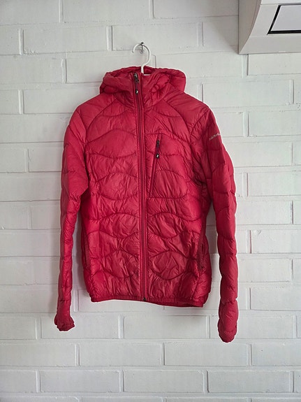 Peak performance helium hood