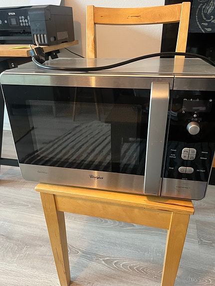 Whirlpool mikroaaltouuni teräs