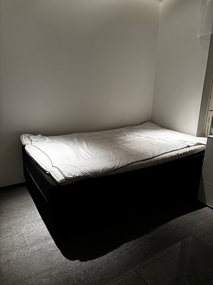 120x200 Runkopatjasänky