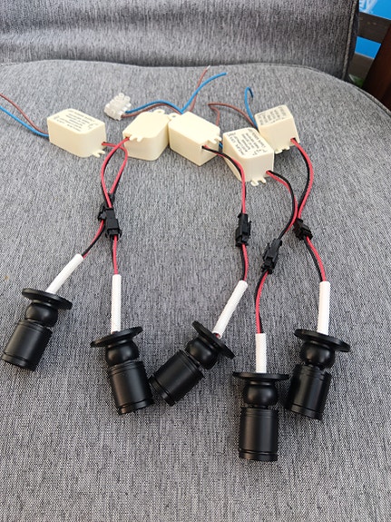 Upotettavat mini Led spot valot virtalähteellä 5kpl