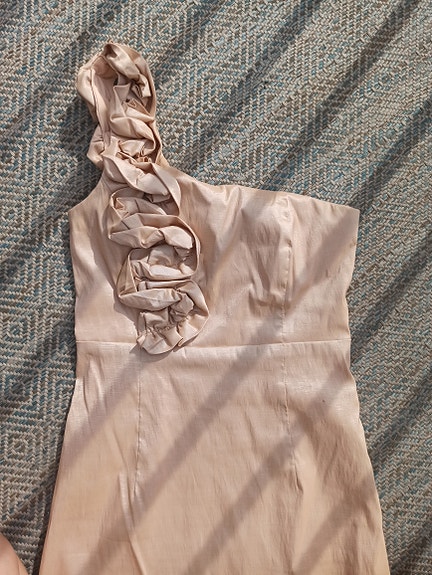 Vila nude juhlamekko koko S / 36