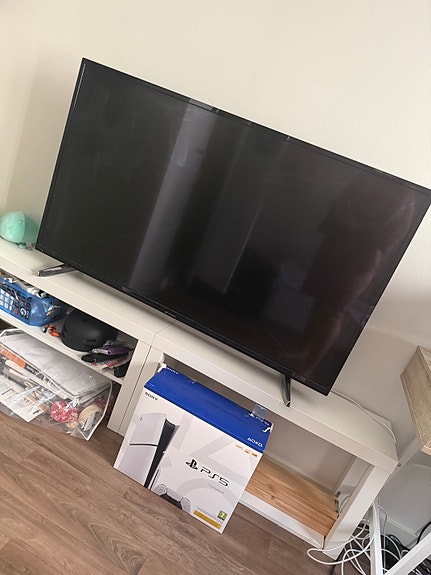 55” procaster TV