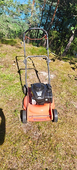 Husqvarna LB146 Ruohonleikkuri