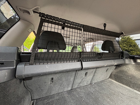 Volvo V70 2012 tavaratilan suojaverkot