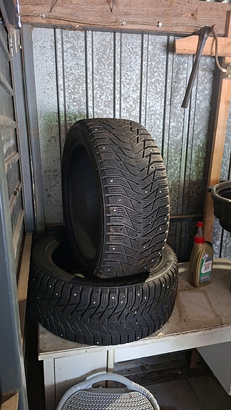 käytetyt sailunin nasta renkaat 225/45R17
