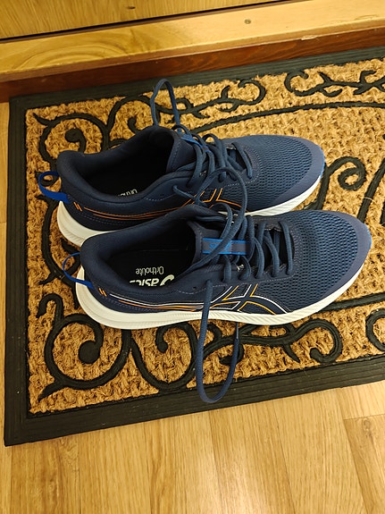 Asics kengät