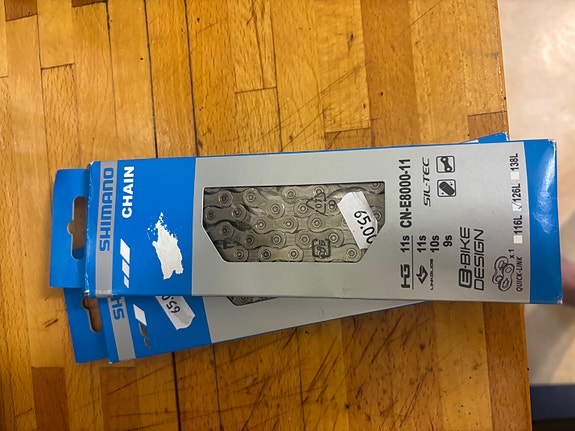 Shimano CN-E8000-11 ketjut 2kpl
