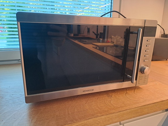 Kenwood mikroaaltouuni