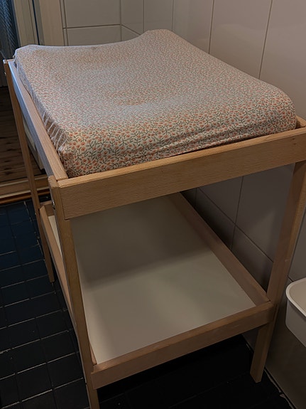 IKEA SNIGLAR hoitopöytä