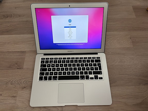 Apple MacBook Air (2017) 13"