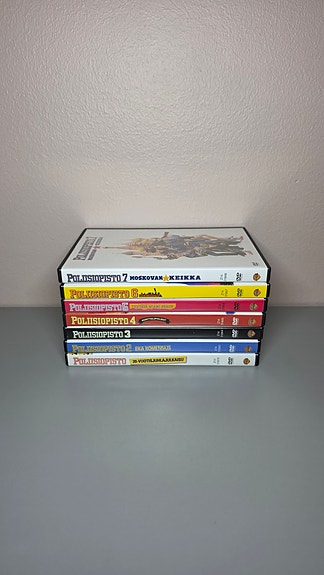Poliisiopisto kaikki elokuvat 1-7 dvd