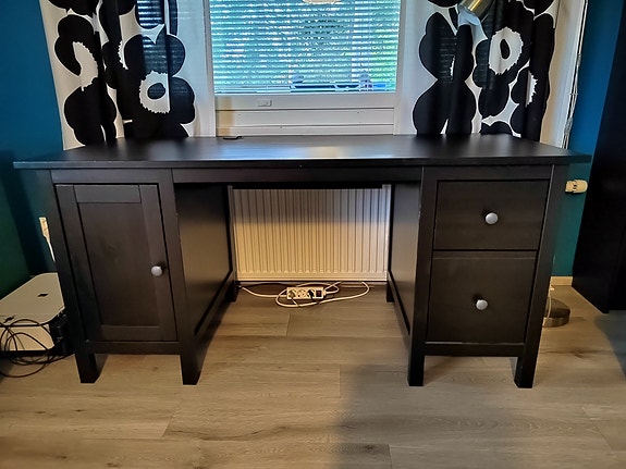 Ikea hemnes työpöytä