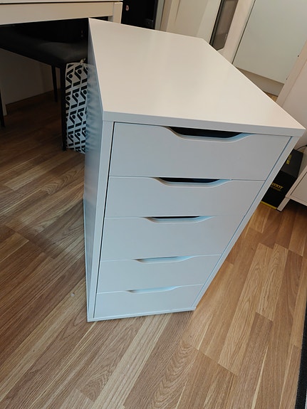 ikea ALEX laatikosto