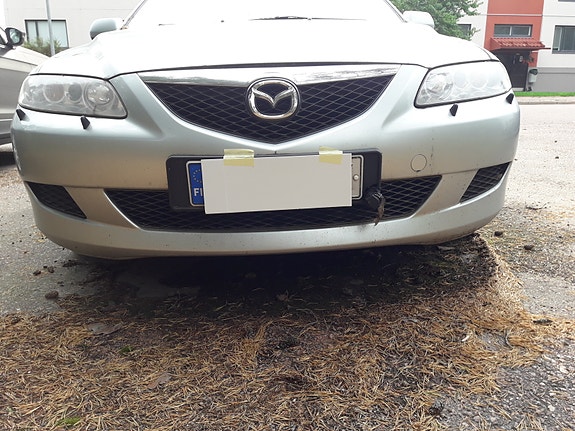 Mazda 6 farmarin 2004 etupuskuri