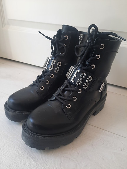 GUESS nilkkurit 38