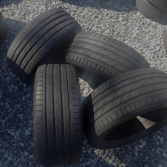 Hankook Ventus Evo 245/45/18 kesärenkaat