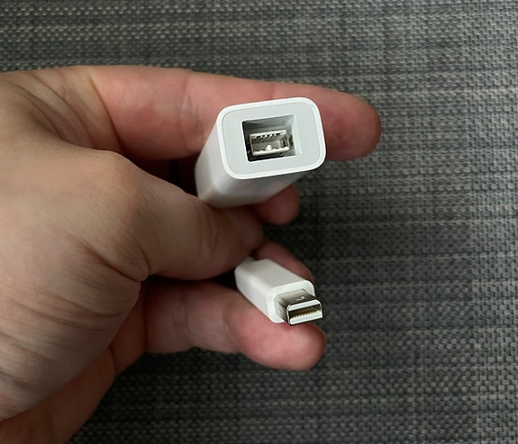 Apple Thunderbolt 2 - FireWire 800 -sovitin
