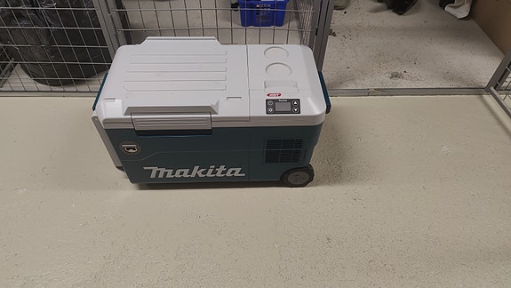Makita matkajää- / pakastinkaappi