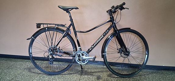Crescent 28" 55cm.