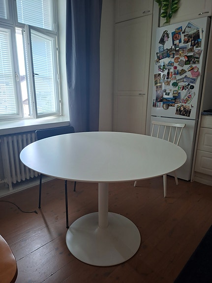 Pyöreä Ibiza-keittiönpöytä (halkaisija 110cm)