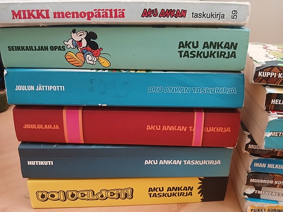 Aku Ankan taskukirjoja
