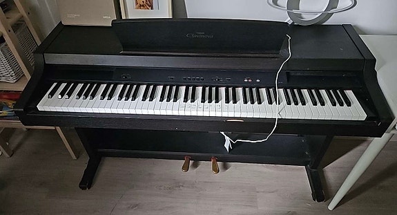 clavinova sähköpiano