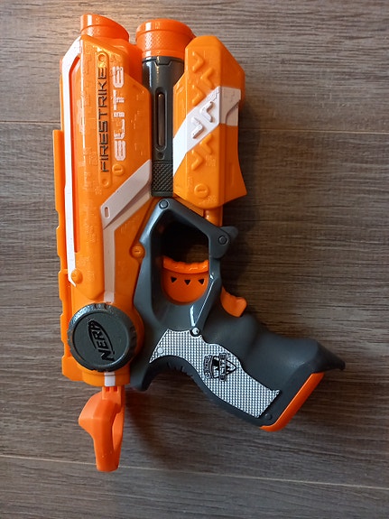 Nerf N-Strike Elite leikkipyssy oranssi