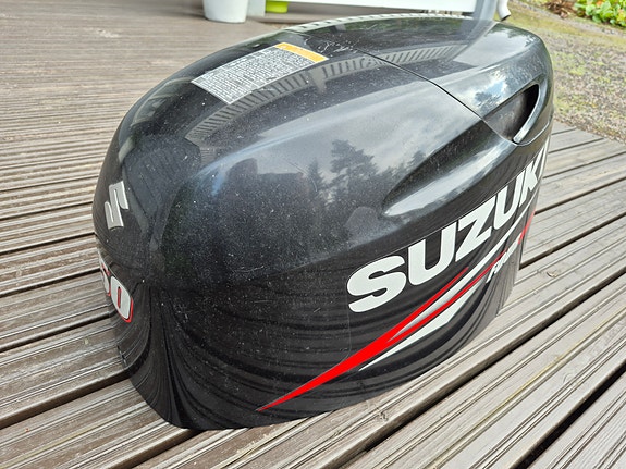 Suzuki 50 DF perämoottorin konekoppa