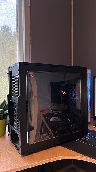 Fractal Design Focus G - ATX tietokonekotelo