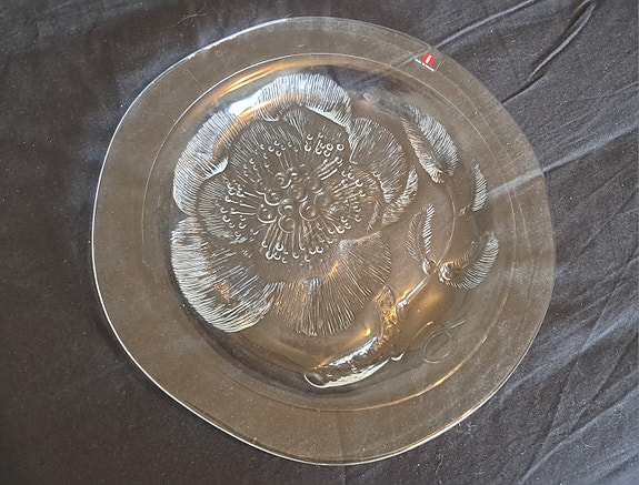 Oiva Toikka, Pioni-sarjan lautanen, 28cm