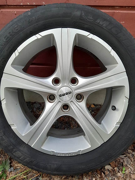 Momo Reds vanteet 16"