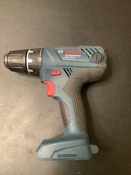 Bosch GSR 18V-21 ruuvinväännin /pora