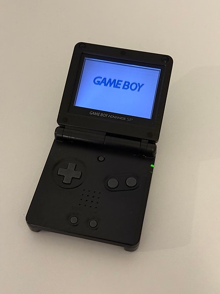 Nintendo Game Boy Advance SP musta