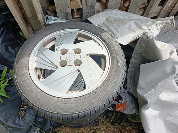 opel astra Gsi alut hyvillä renkailla