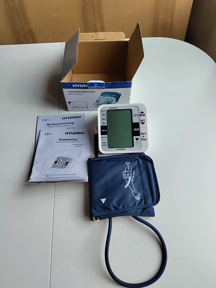 Hyundai TMB-1112 digitaalinen olkavarren verenpainemittari