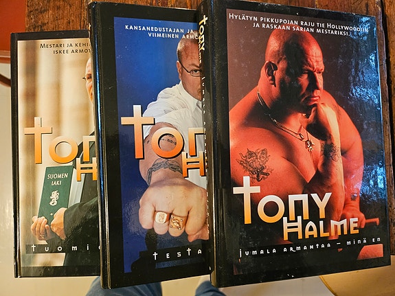 Tony Halmeen kirjat
