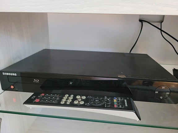 Dvd ja blu-ray soitin