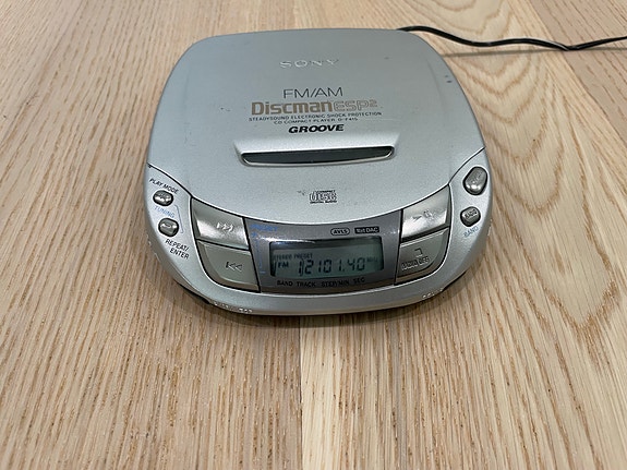 Kannettava CD-soitin, Sony D-F415 Discman