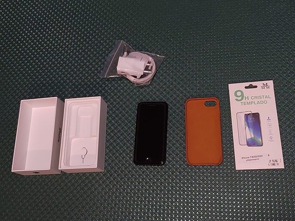 Uusi IPhone 7 32Gb