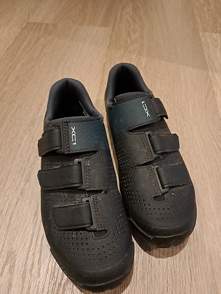 Pyöräilykengät Shimano XC1 koko 39 (38)