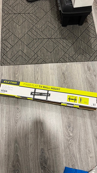 Eletra TV-seinäteline 32–65" 600x400