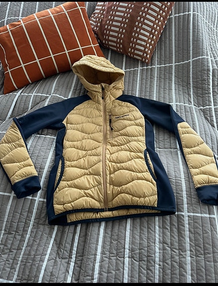 Peak Performance helium down hybridi jacket