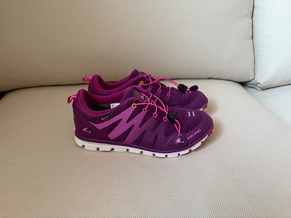 Viking goretex kengät, koko 37