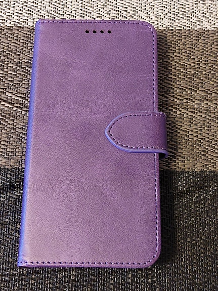 iPhone 13 kuori violetti