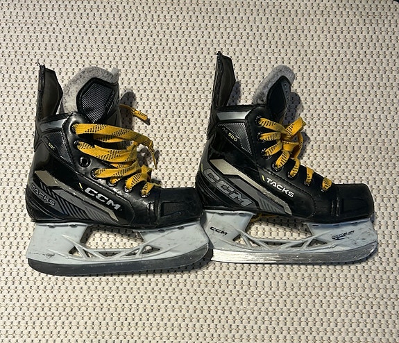 CCM Tacks 31.5