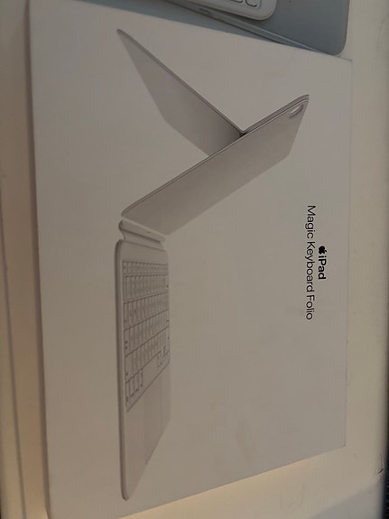 iPad magic keyboard folio