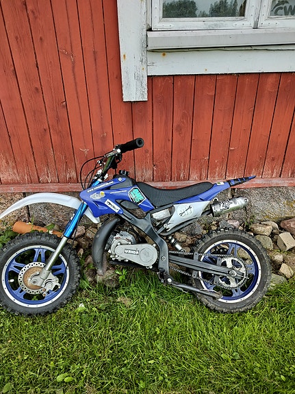 Apollo HB-GS05 49cc 2t