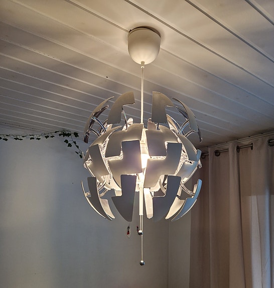 Ikea kattovalaisin