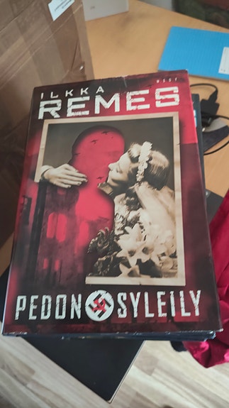 Ilkka Remes Pedon syleily