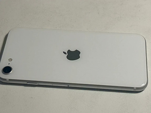 ALE iPhone SE 2 64GB white - TAKUU 12 kk